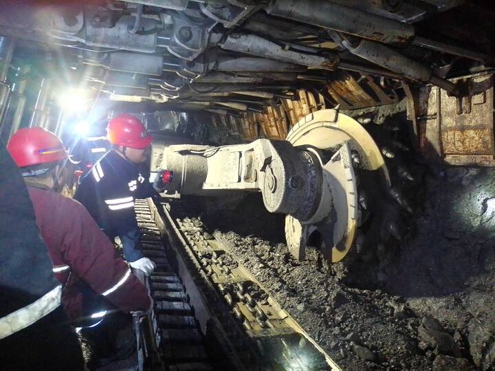 1766028315125931.jpg 5USaWxaEogeHgsnU92CedOnD.jpg